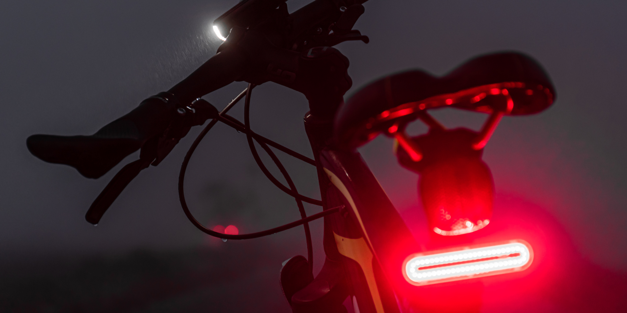 Hier bekommst du alle Infos zu dem Fahrradlicht-Vergleich Fahrrad mit Rück- und Frontlicht