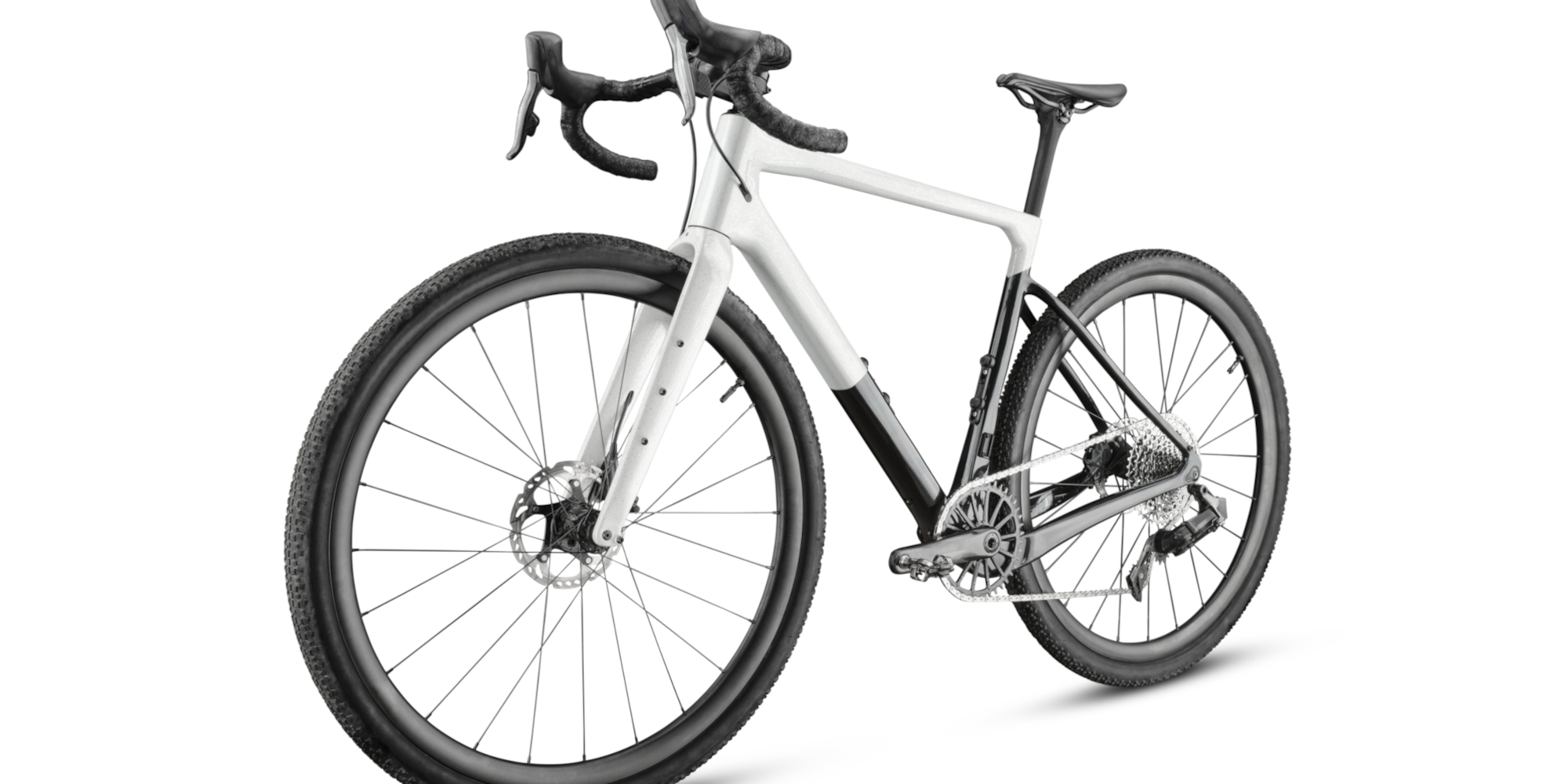 Weiß-schwarzes Gravelbike vor einem weißen Hintergrund 