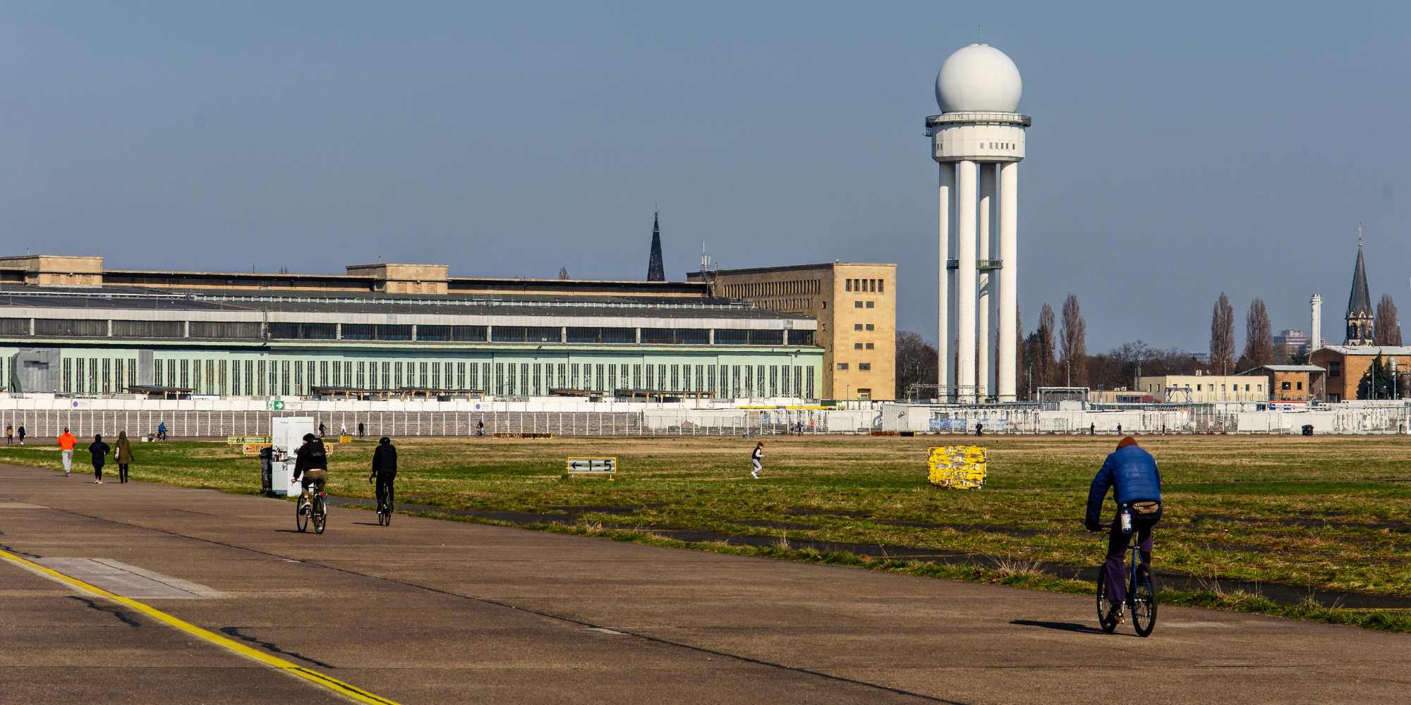 Der Flughafen Tempelhof in Berlin - Veranstaltungsort der VELOBerlin Der Flughafen Tempelhof in Berlin