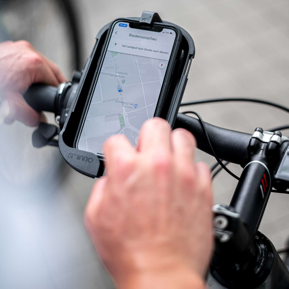Cockpit Case: Innovative Smartphone-Halterung fürs Rad Smartphone wird als Navi beim Radfahren genutzt
