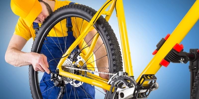 Fahrrad auf einem Montageständer