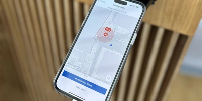 Die eBike Flow App erlaubt Ortung des Bikes im Diebstahlfall und gibt Hinweise auf anstehende Servicetermine Darstellung einer App auf einer Bike Messe