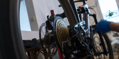 SRAM Eagle Powertrain Antriebssystem wird benutzt