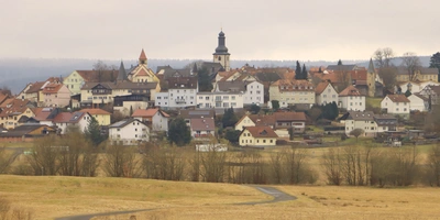 Blick vom Vulkanradweg auf Herbstein